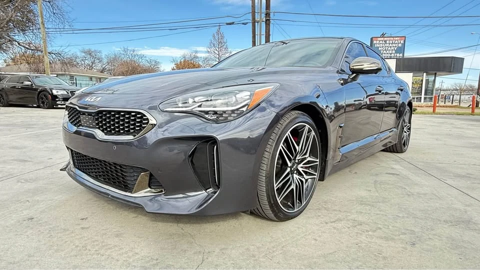 2022 Kia Stinger - Image 2 of 8