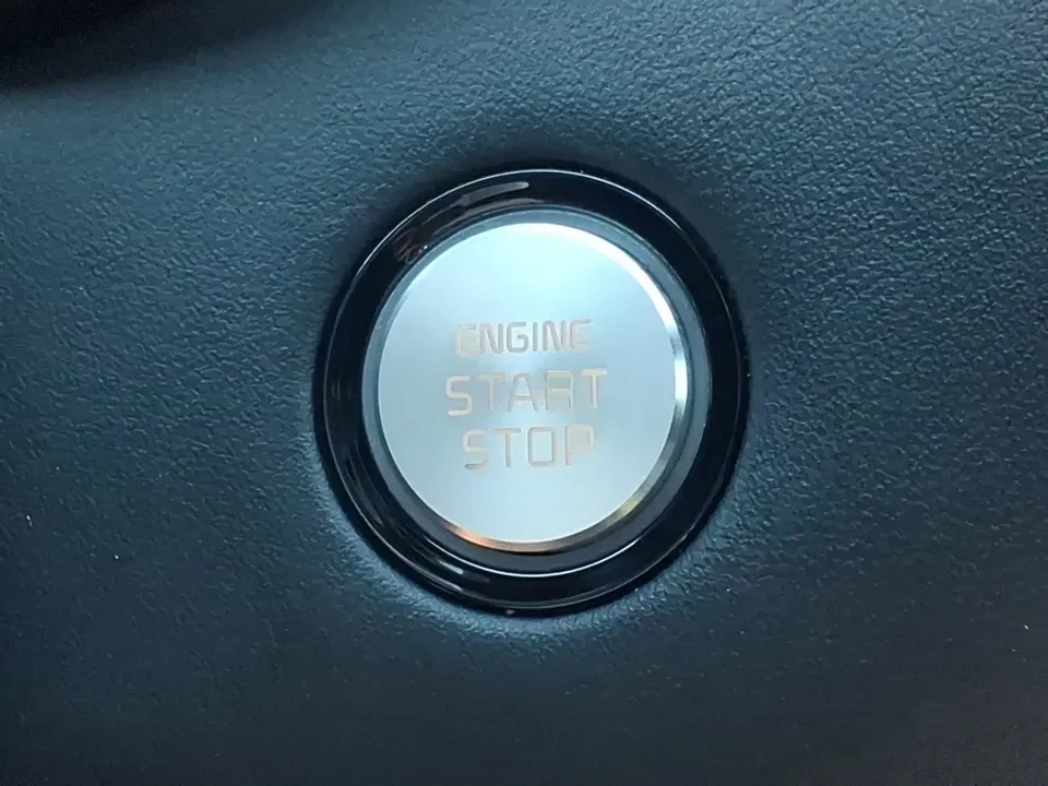 2022 Kia Stinger - Image 9 of 10