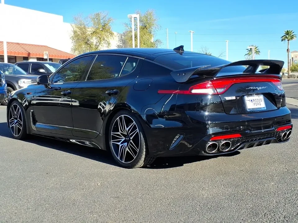 2022 Kia Stinger - Image 2 of 10