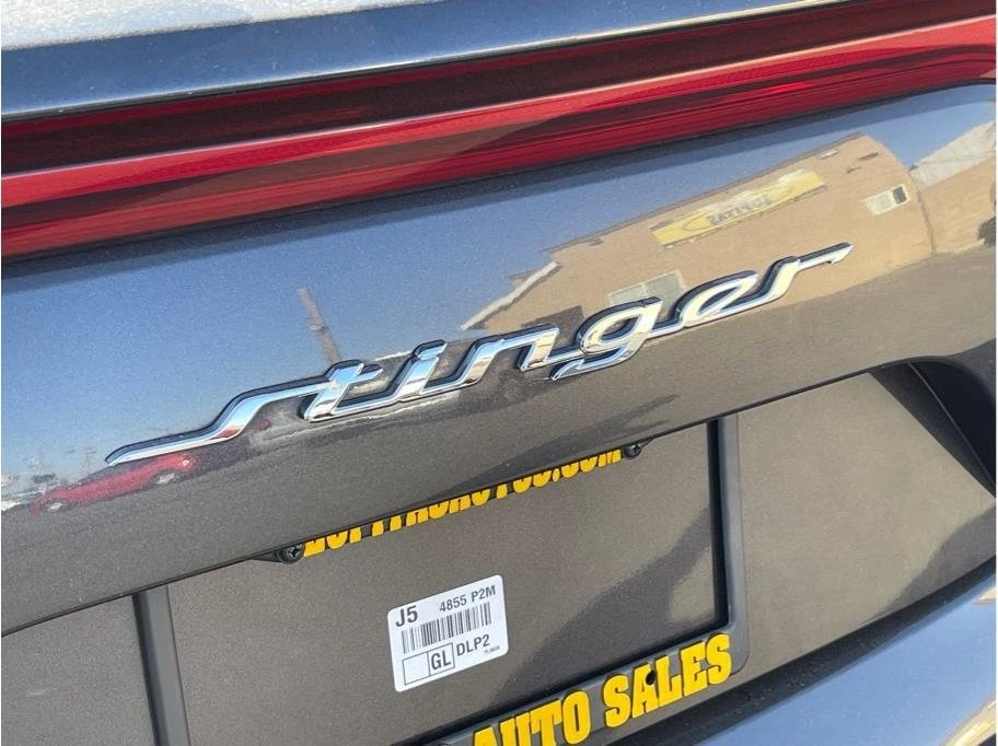 2022 Kia Stinger - Image 13 of 20