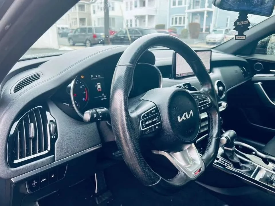 2022 Kia Stinger - Image 10 of 20