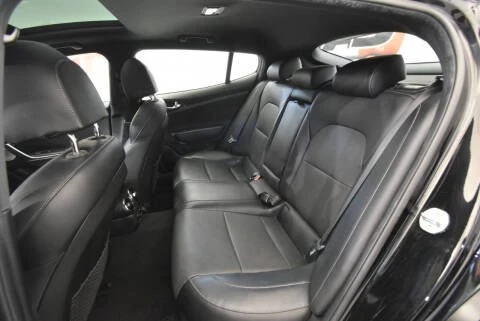 2022 Kia Stinger - Image 8 of 11