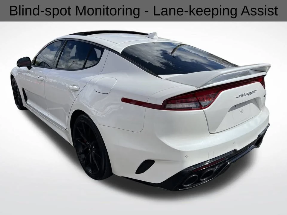 2022 Kia Stinger - Image 9 of 20