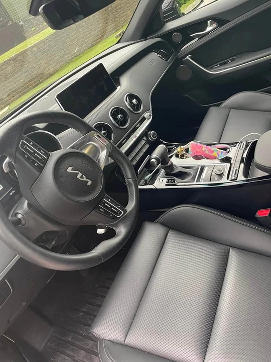 2022 Kia Stinger - Image 5 of 5