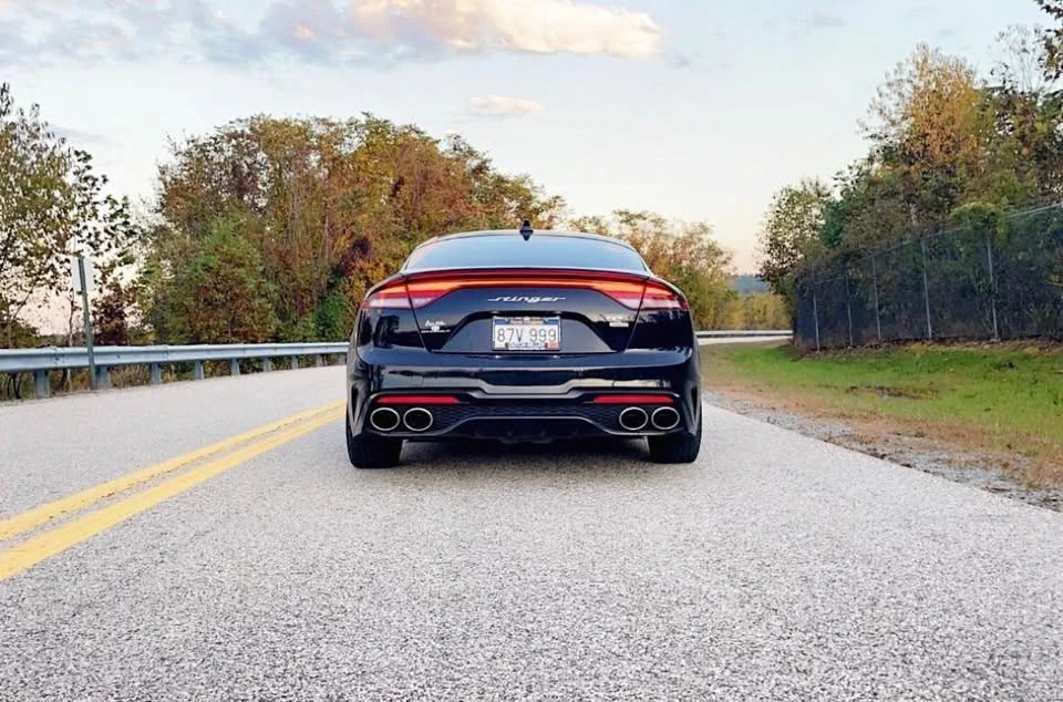 2022 Kia Stinger - Image 2 of 5