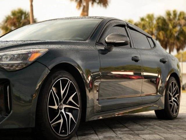 2022 Kia Stinger - Image 9 of 20