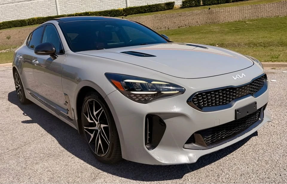 2022 Kia Stinger - Image 2 of 7