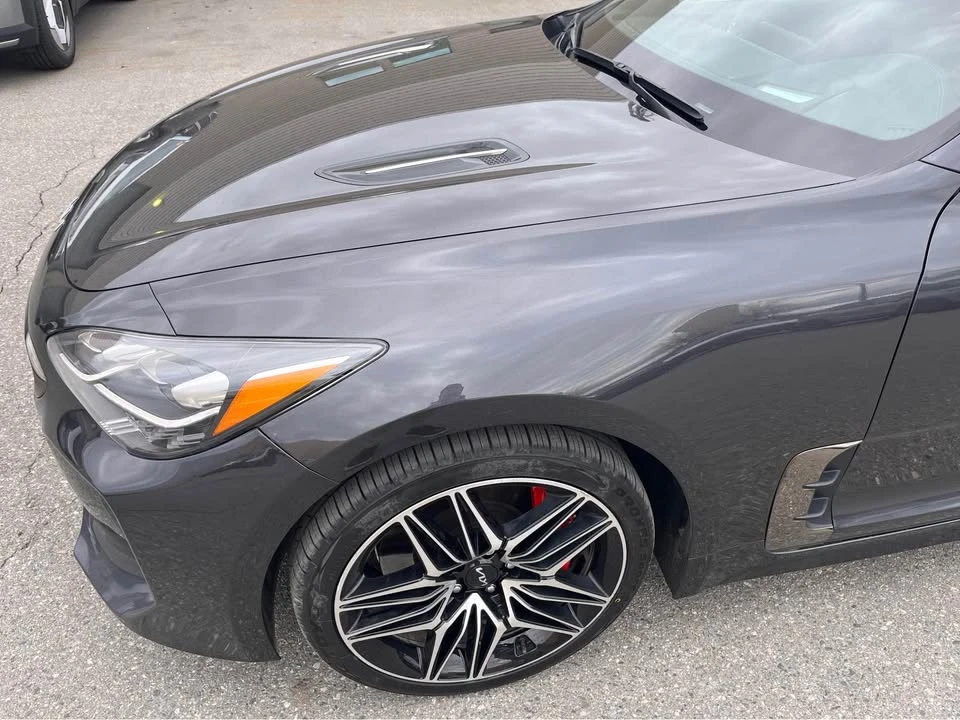 2022 Kia Stinger - Image 8 of 10