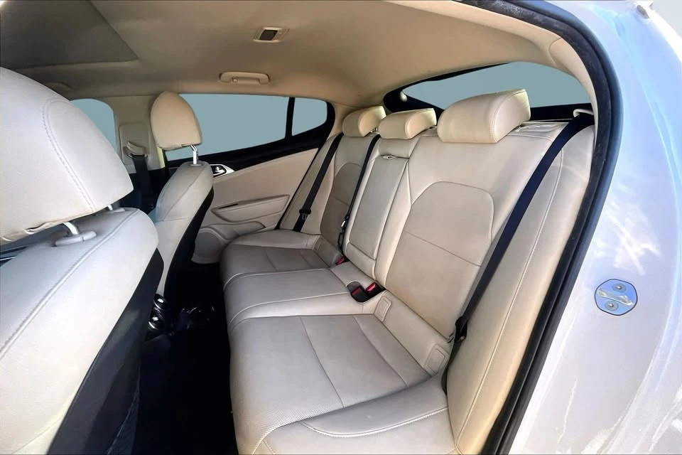 2022 Kia Stinger - Image 4 of 4