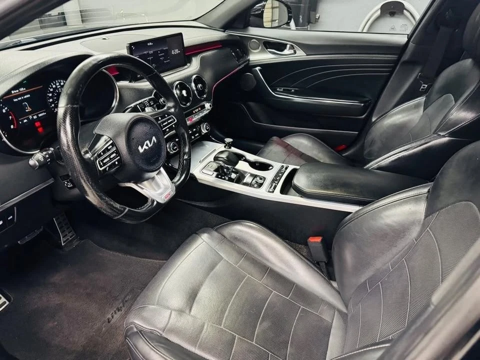 2022 Kia Stinger - Image 7 of 8