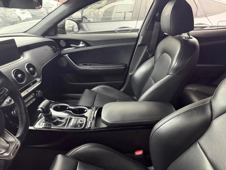 2022 Kia Stinger - Image 3 of 6