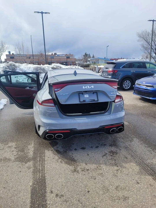 2022 Kia Stinger - Image 6 of 15