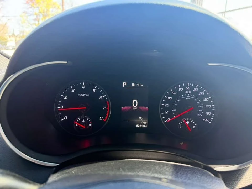 2022 Kia Stinger - Image 16 of 19