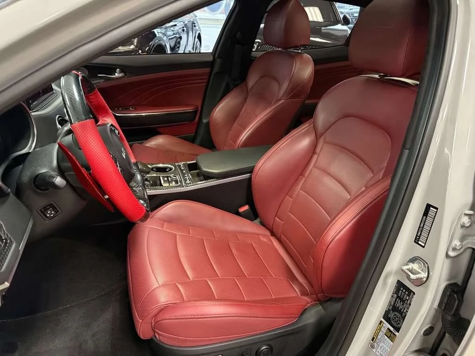 2022 Kia Stinger - Image 18 of 20