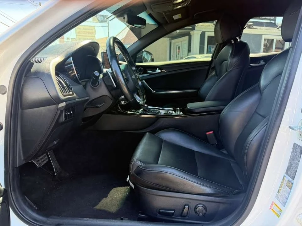 2022 Kia Stinger - Image 9 of 19