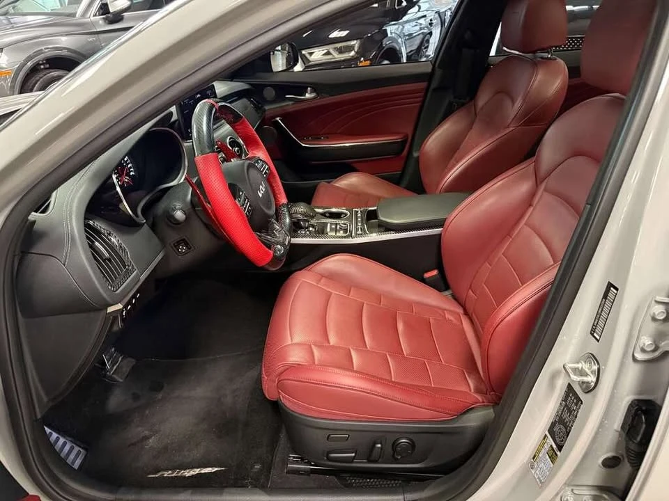 2022 Kia Stinger - Image 17 of 20