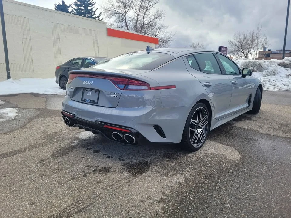 2022 Kia Stinger - Image 14 of 15