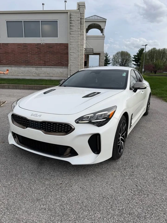 2022 Kia Stinger - Image 3 of 8