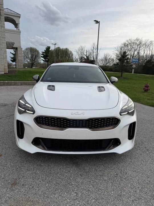 2022 Kia Stinger - Image 3 of 8