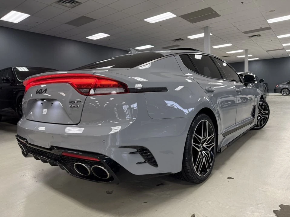 2022 Kia Stinger - Image 13 of 20