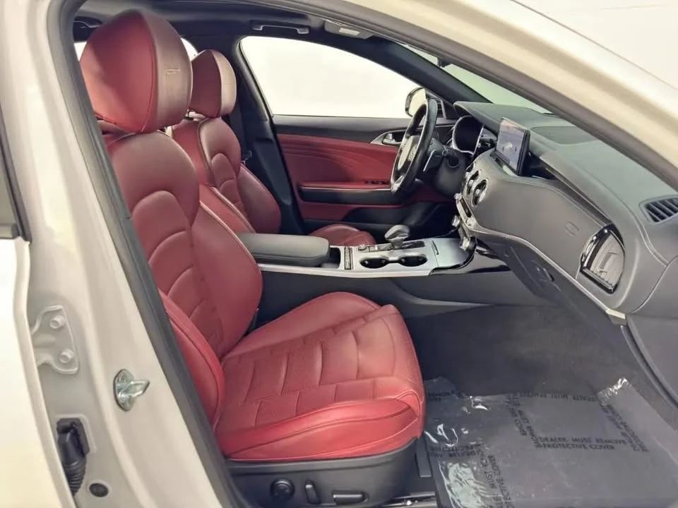 2022 Kia Stinger - Image 7 of 20