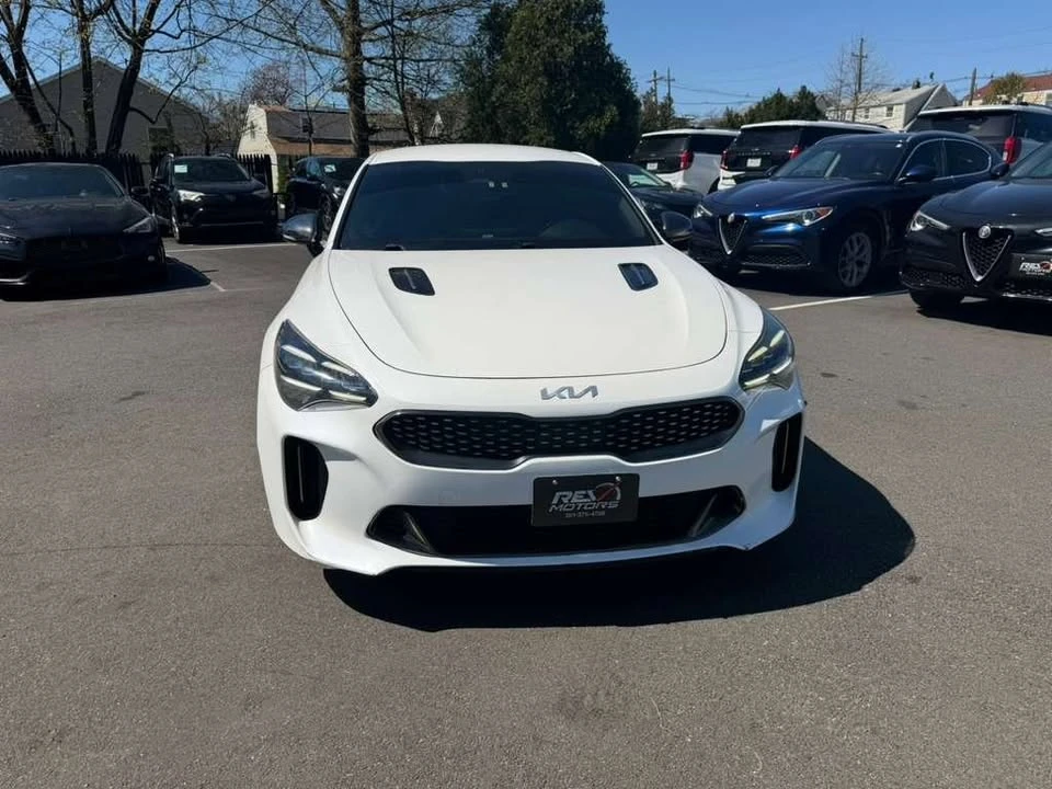 2022 Kia Stinger - Image 8 of 19