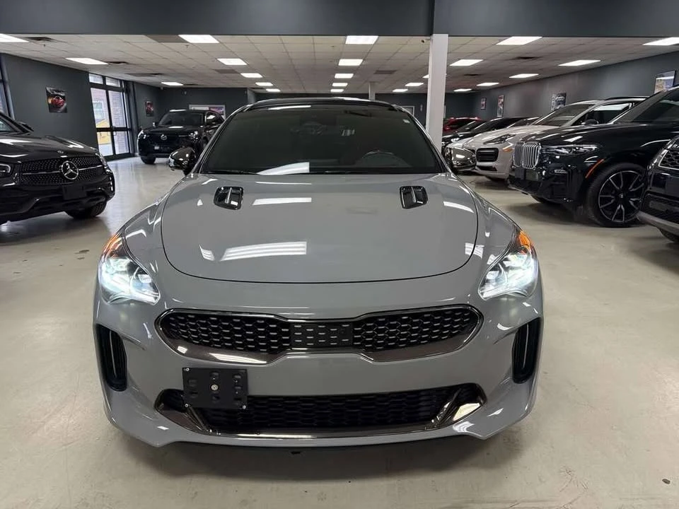 2022 Kia Stinger - Image 9 of 20