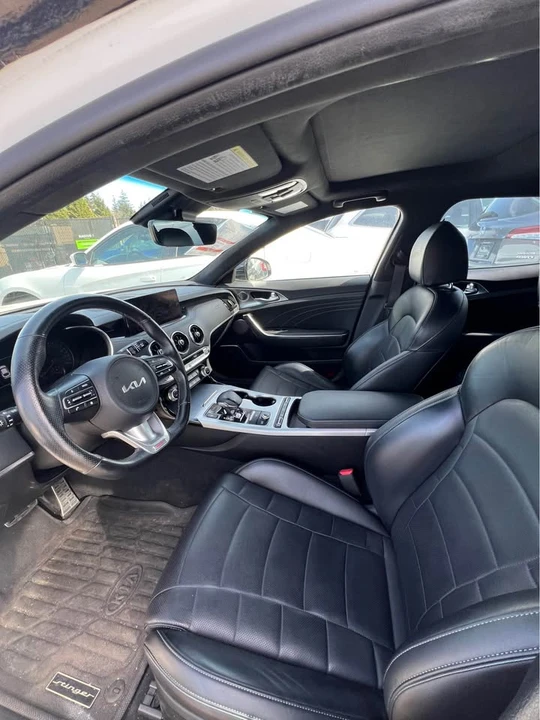 2022 Kia Stinger - Image 6 of 7