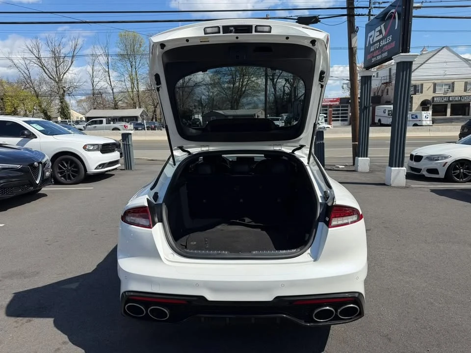 2022 Kia Stinger - Image 12 of 20