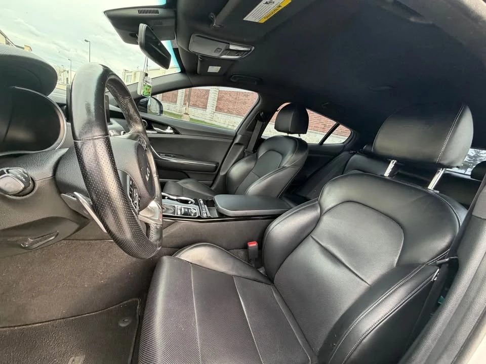 2022 Kia Stinger - Image 4 of 8