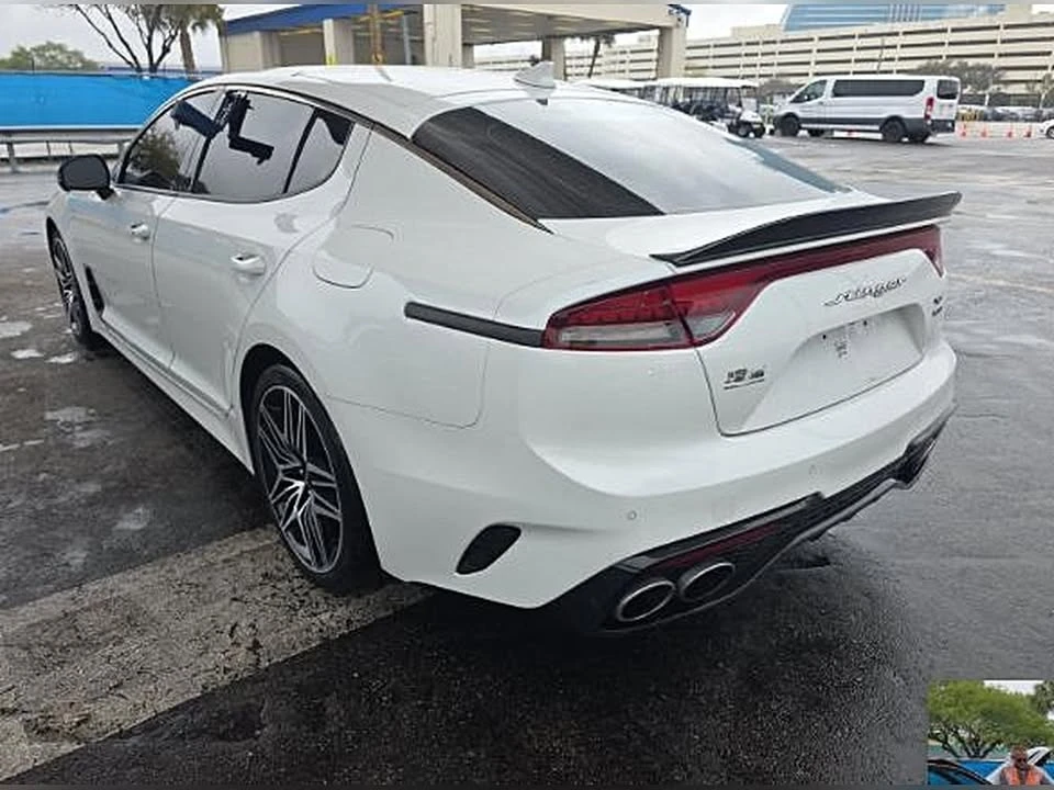2022 Kia Stinger - Image 3 of 9