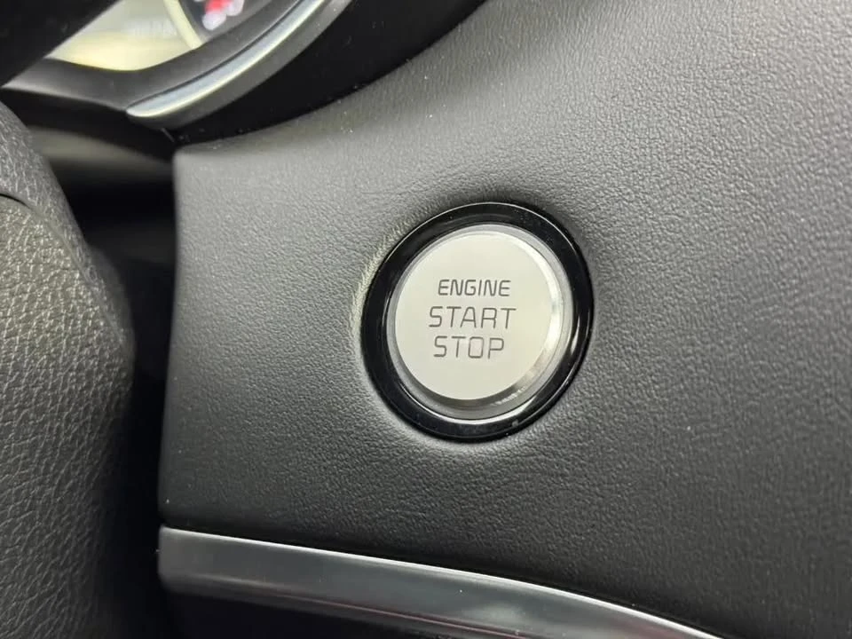 2022 Kia Stinger - Image 12 of 20