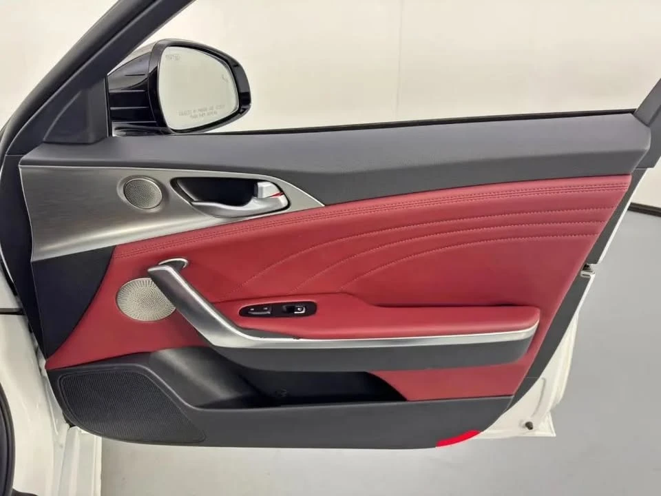2022 Kia Stinger - Image 16 of 20