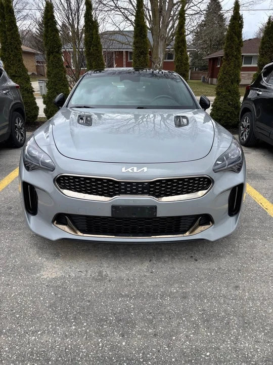 2022 Kia Stinger - Image 2 of 5