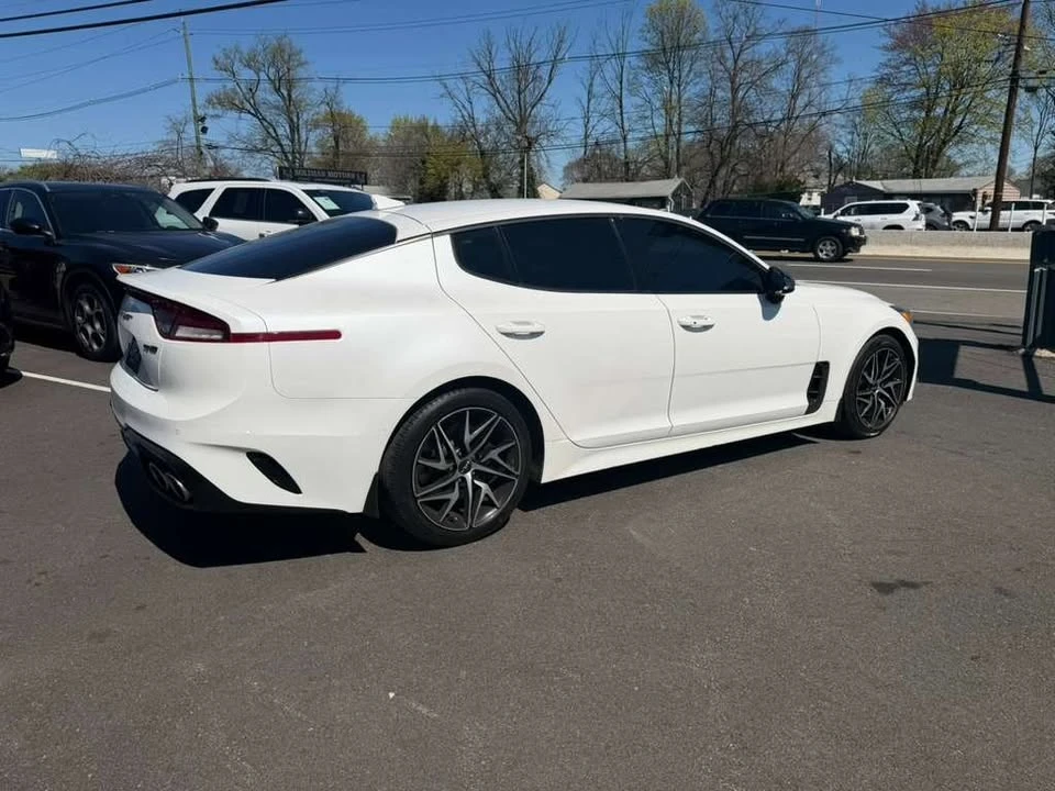 2022 Kia Stinger - Image 5 of 19