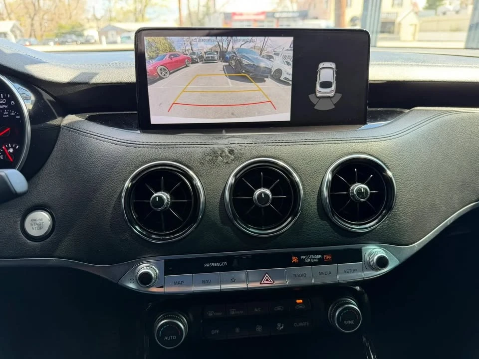 2022 Kia Stinger - Image 19 of 20