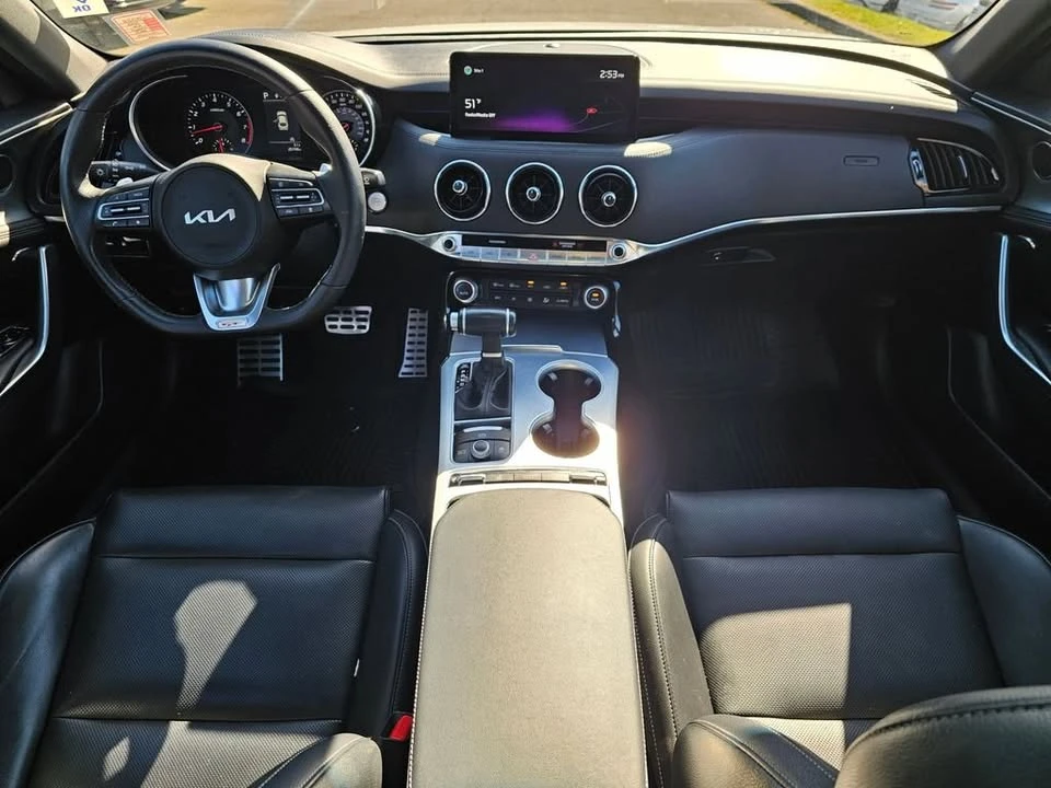 2022 Kia Stinger - Image 9 of 15