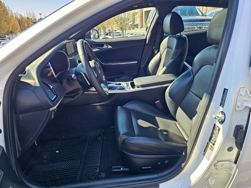 2022 Kia Stinger - Image 13 of 15