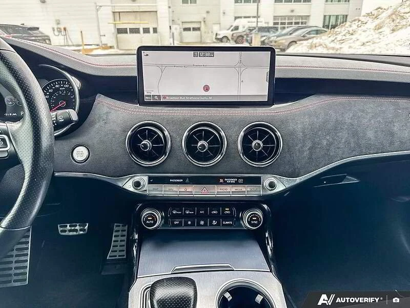 2022 Kia Stinger - Image 13 of 20