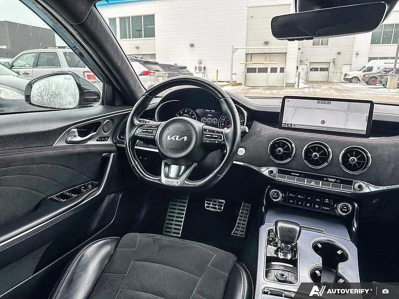 2022 Kia Stinger - Image 9 of 20