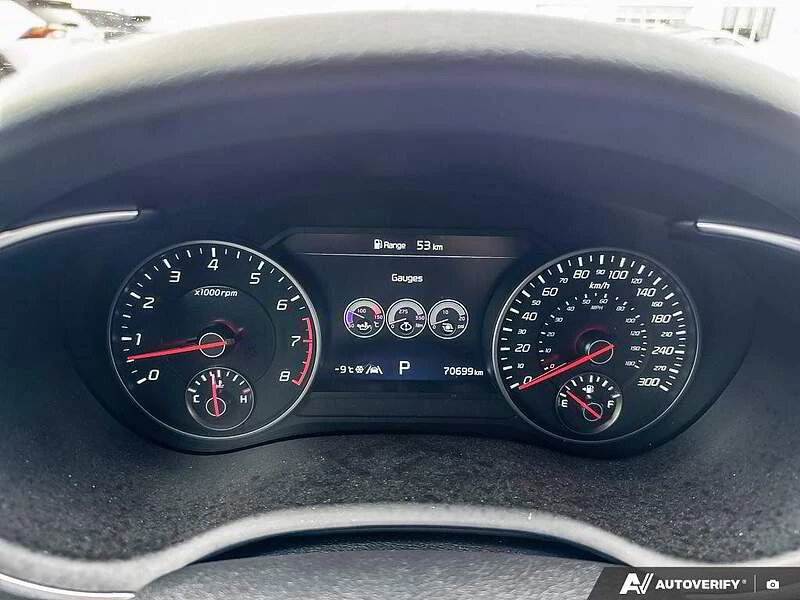 2022 Kia Stinger - Image 11 of 20