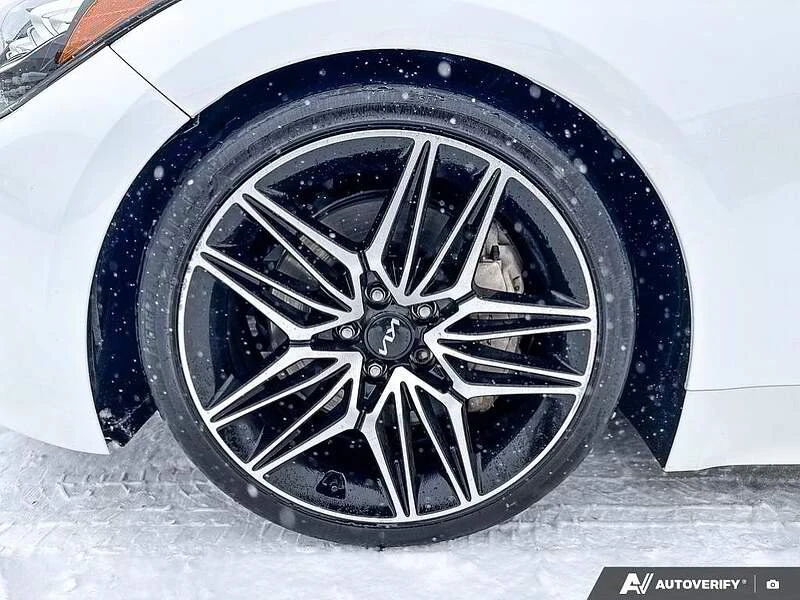 2022 Kia Stinger - Image 19 of 20