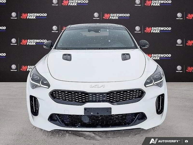 2022 Kia Stinger - Image 8 of 20