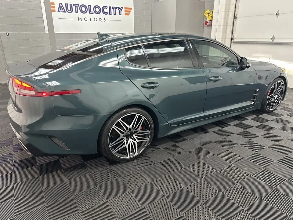 2022 Kia Stinger - Image 11 of 20