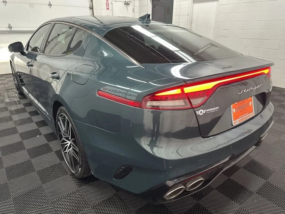 2022 Kia Stinger - Image 8 of 20