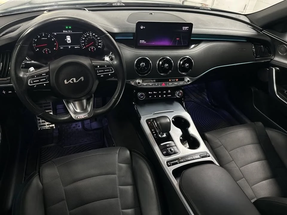 2022 Kia Stinger - Image 13 of 20