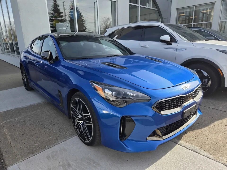 2022 Kia Stinger - Image 2 of 9