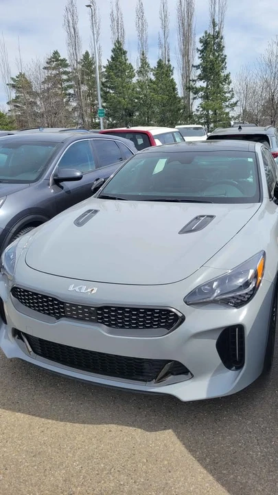 2022 Kia Stinger - Image 3 of 3