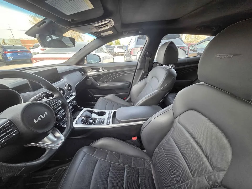 2022 Kia Stinger - Image 7 of 9
