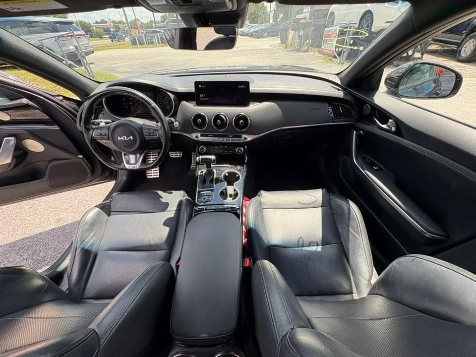 2022 Kia Stinger - Image 13 of 19
